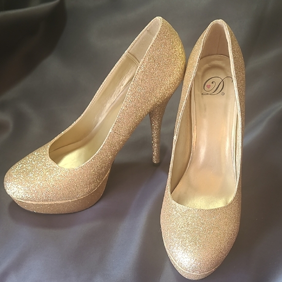 Elegant Gold Glitter Platform High Heels - Picture 2 of 6